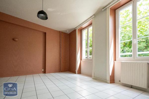Immeuble à vendre 900m²