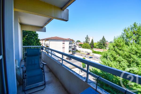 Appartement F3 à vendre  3 pièces - 66 m 2   BELLEVILLE  - 69