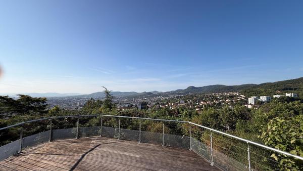Villa 6 pièce(s) 4 chambre(s) 170.86 m²