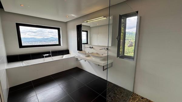 Villa 6 pièce(s) 4 chambre(s) 170.86 m²