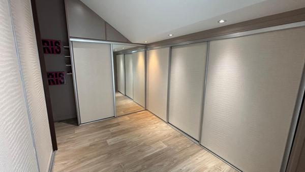 Villa 6 pièce(s) 4 chambre(s) 170.86 m²