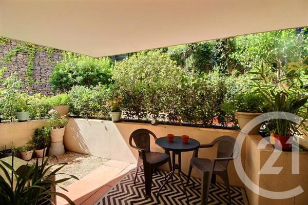 Appartement à vendre  3 pièces - 62 m 2   GRASSE  - 06