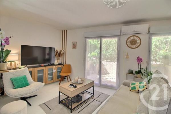 Appartement à vendre  3 pièces - 62 m 2   GRASSE  - 06