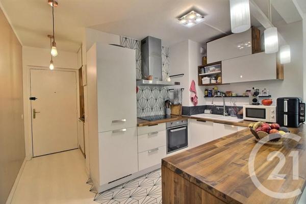 Appartement à vendre  3 pièces - 62 m 2   GRASSE  - 06