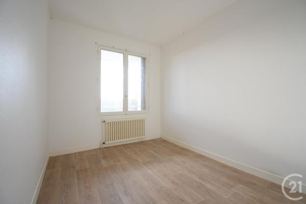 Maison à vendre  8 pièces - 191,69 m2 ABREST - 03