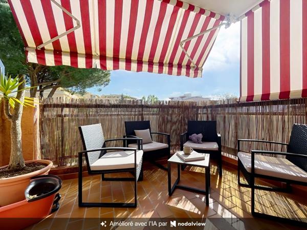 SAINT RAPHAEL opportunité à saisir :appartement meublé de  45 m2  fonctionnel 2ème étage sans ascenseur, place de parking attitrée et cave privative