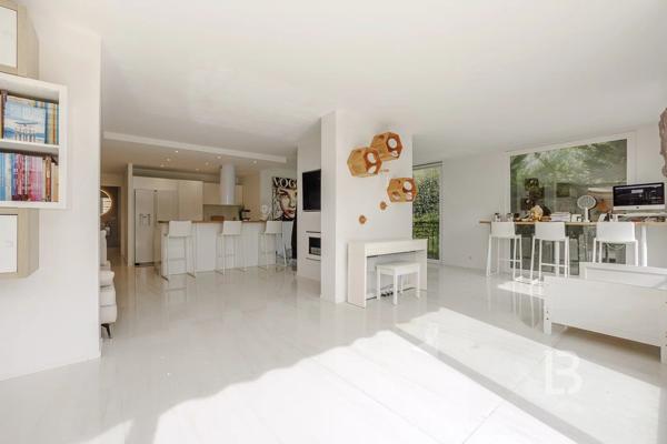 Exclusivité - Magnifique appartement de 4 pièces situé dans une résidence de standing sur le Golf à Mougins