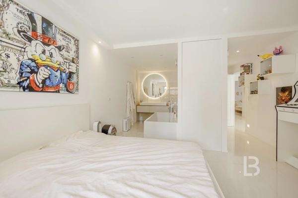 Exclusivité - Magnifique appartement de 4 pièces situé dans une résidence de standing sur le Golf à Mougins