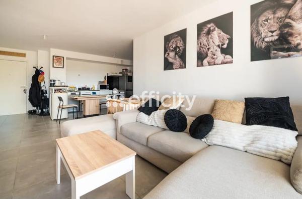 Appartement
         3 pièces
        - 65 m² Exclusivité 225 000 € *