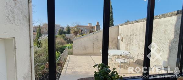 Maison 10 pièces dont 6 chambres avec dépendance