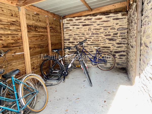  STUDIO 20m2 avec balcon + parking + cave