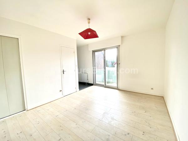  STUDIO 20m2 avec balcon + parking + cave