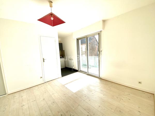  STUDIO 20m2 avec balcon + parking + cave
