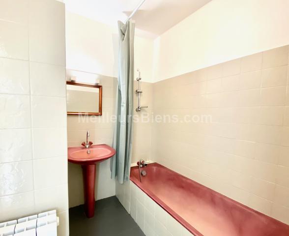  STUDIO 20m2 avec balcon + parking + cave