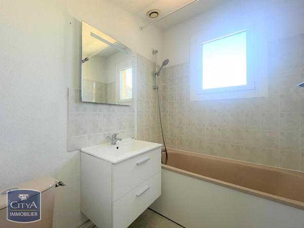 Appartement à louer 3 pièces 64.09m²