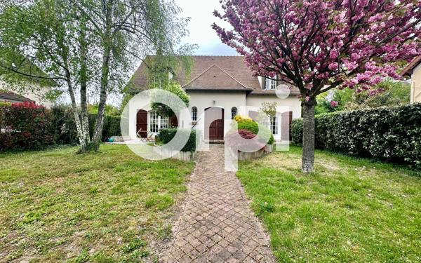 Maison à vendre    6 pièces •  Sainte-Geneviève-des-Bois