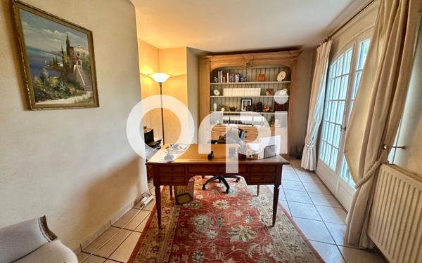 Maison à vendre    6 pièces •  Sainte-Geneviève-des-Bois