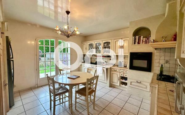 Maison à vendre    6 pièces •  Sainte-Geneviève-des-Bois