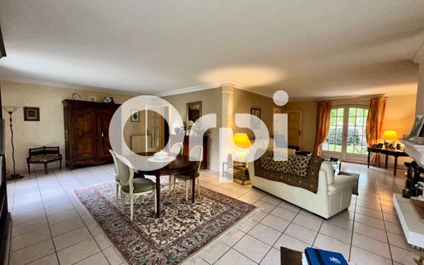 Maison à vendre    6 pièces •  Sainte-Geneviève-des-Bois
