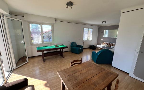 Maison à vendre    7 pièces •  Parentis-en-Born