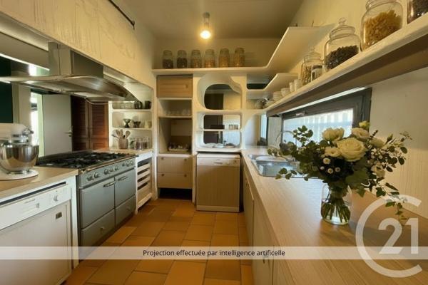 Maison à vendre  8 pièces - 249 m 2   TARBES  - 65