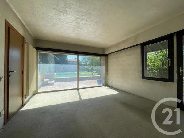 Maison à vendre  8 pièces - 249 m 2   TARBES  - 65
