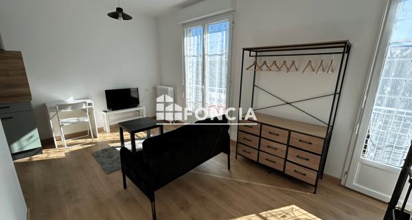 Location Studio 28.5 m² - Laon 02000