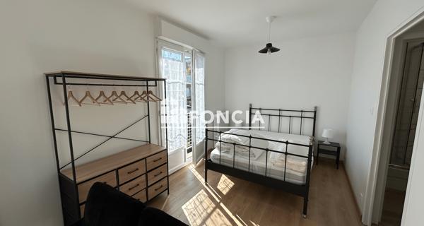 Location Studio 28.5 m² - Laon 02000