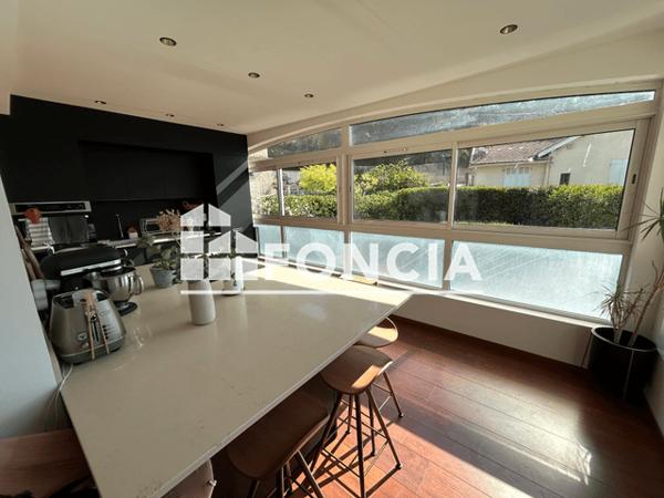 Location Appartement 3 pièces 80.89 m² - 1 BIS IMPASSE DES COLONIES Marseille 13008