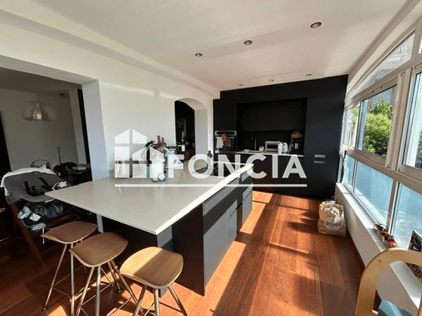 Location Appartement 3 pièces 80.89 m² - 1 BIS IMPASSE DES COLONIES Marseille 13008