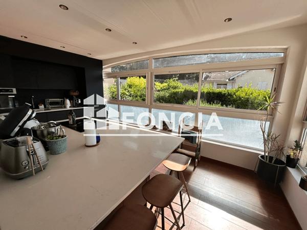 Location Appartement 3 pièces 80.89 m² - 1 BIS IMPASSE DES COLONIES Marseille 13008