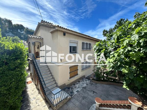 Location Appartement 3 pièces 80.89 m² - 1 BIS IMPASSE DES COLONIES Marseille 13008