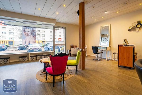 Local commercial à vendre 58m²