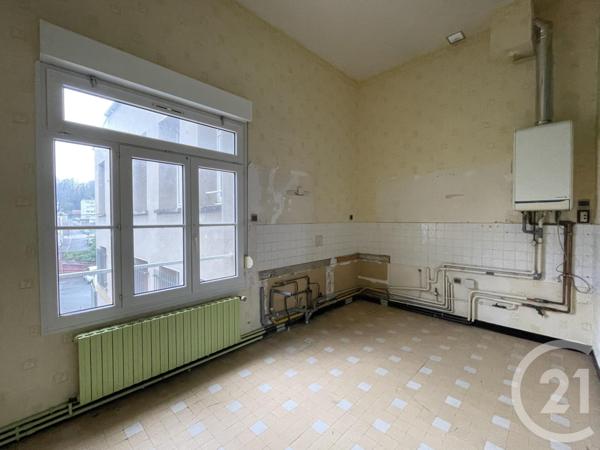 Appartement F4 à vendre  6 pièces - 158 m2 GUISE - 02