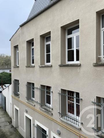 Appartement F4 à vendre  6 pièces - 158 m2 GUISE - 02