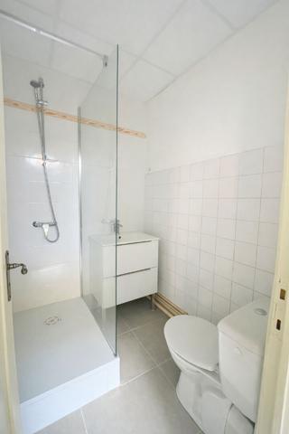 Studio de 30m² en rez-de-chaussée L'Isle-Jourdain centre