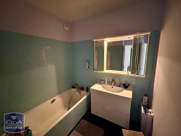 Appartement à louer 3 pièces 91.04m²