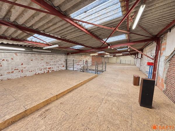 Local professionnel 500m2 sur 2 niveaux