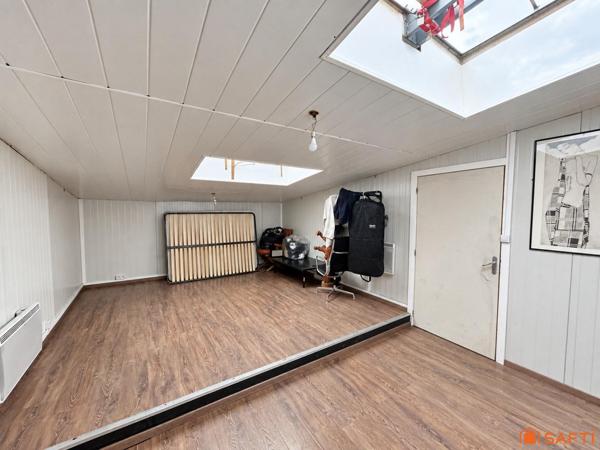 Local professionnel 500m2 sur 2 niveaux