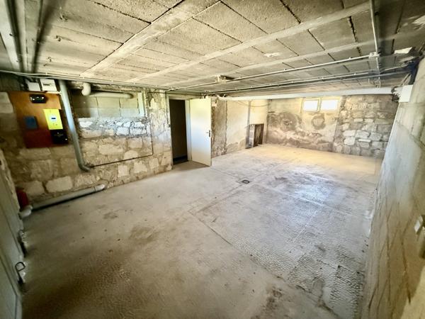 Maison dans Saint-Remy-sur-Bussy