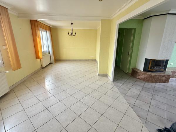 Maison dans Saint-Remy-sur-Bussy