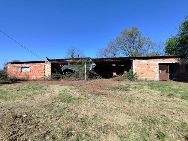 Hangar avec CUB accordée pour une habitation
