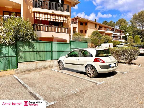 Appartement 3 pièces 41 m2, terrasse, garage, parking privatif, piscine