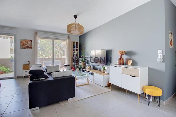 Bel appartement contemporain à Vitrolles dans résidence récente et sécurisée 65,28 m2