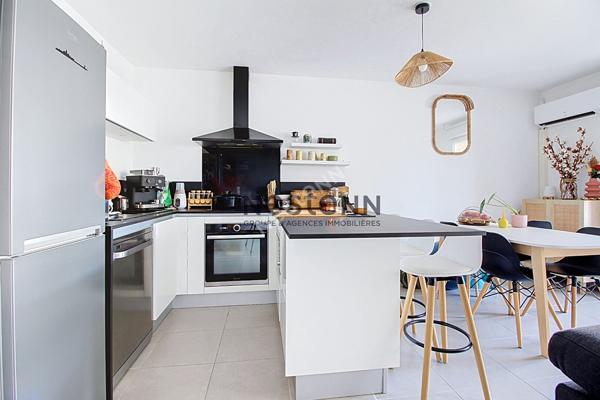 Bel appartement contemporain à Vitrolles dans résidence récente et sécurisée 65,28 m2