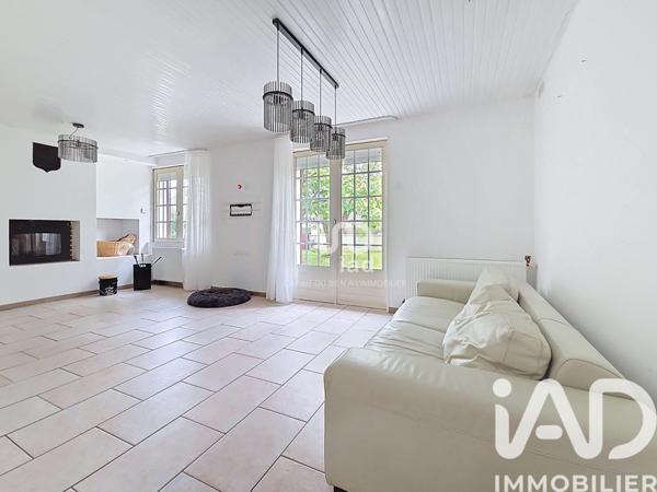 Maison à vendre 5 pièces 104 m² Saint-Quentin-la-Motte-Croix-au-Bailly