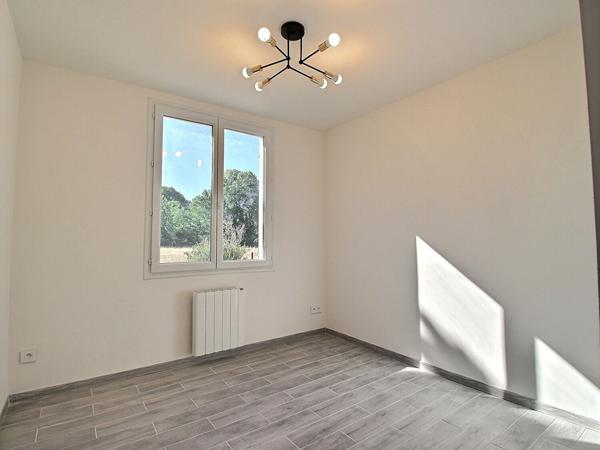 A louer-Maison individuelle T2  avec jardin - Apt - secteur Plan d'eau - entièrement rénovée