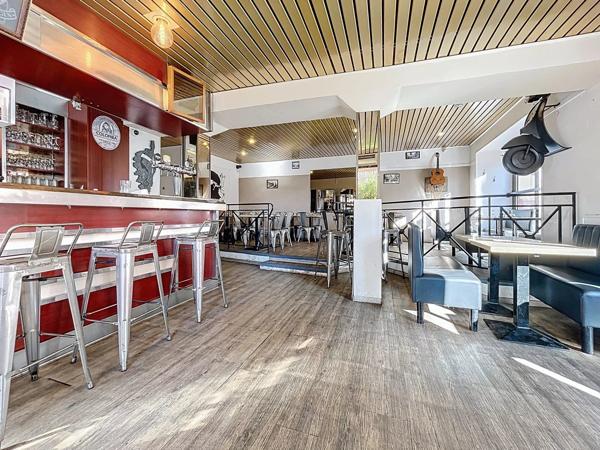 RESTAURANT - BAR - GLACIER