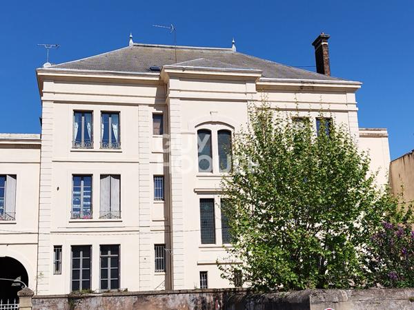 Belle bâtisse à découvrir