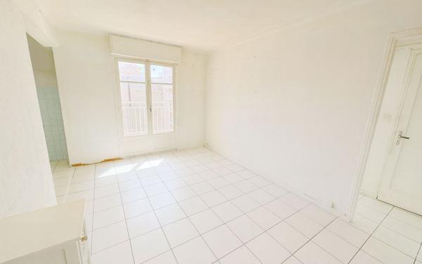 Appartement à vendre    2 pièces • 35,22 m2 Antibes